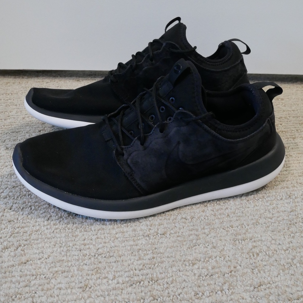 Nike Mens Roshe Two BR Running Shoes~